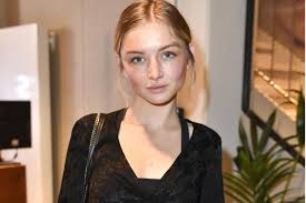 JULIA WULF
